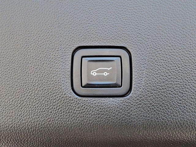 Photo of 2023 Radiant Red Chevrolet Traverse
