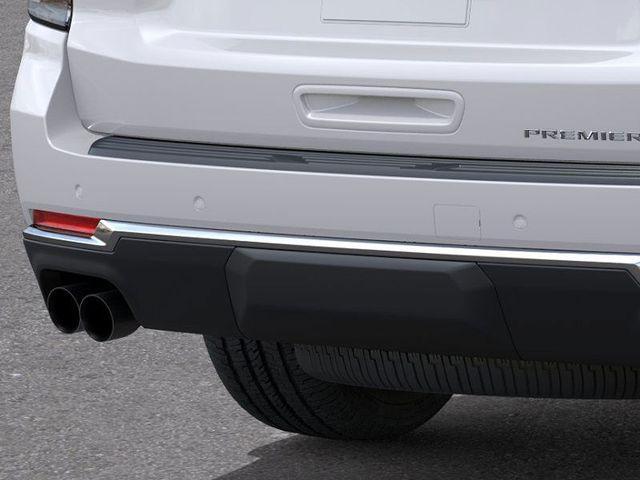 Photo of 2025 Iridescent Pearl Tricoat Chevrolet Suburban