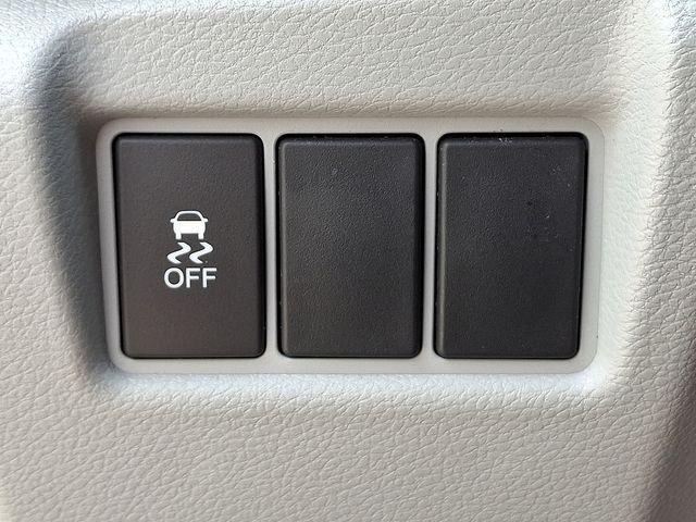 Photo of 2014 Silver Moon Acura MDX