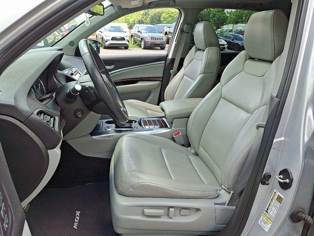 Photo of 2014 Silver Moon Acura MDX