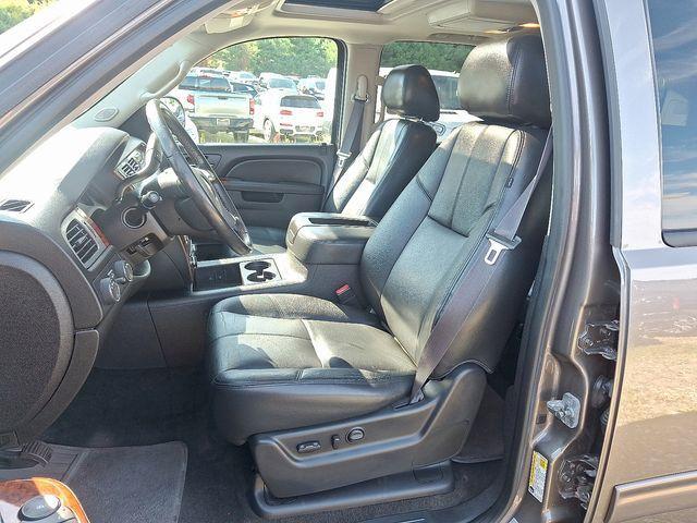 Photo of 2013 Mocha Steel Metallic Chevrolet Tahoe
