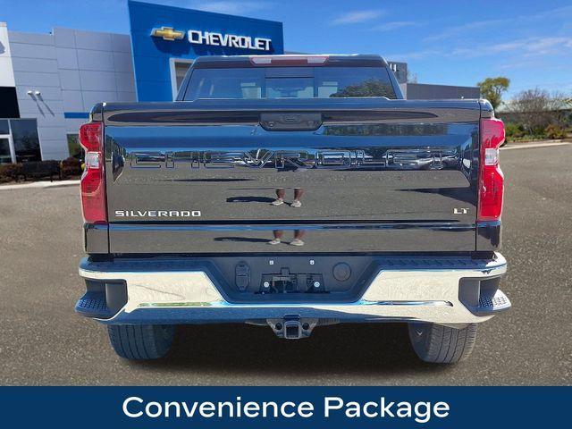 Photo of 2022 Black Chevrolet Silverado 1500