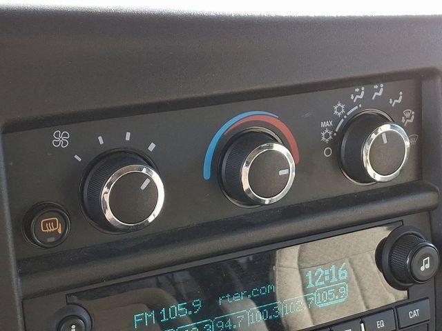 Photo of 2023 Summit White GMC Savana 3500