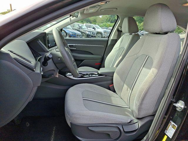 Photo of 2021 Phantom Black Hyundai SONATA