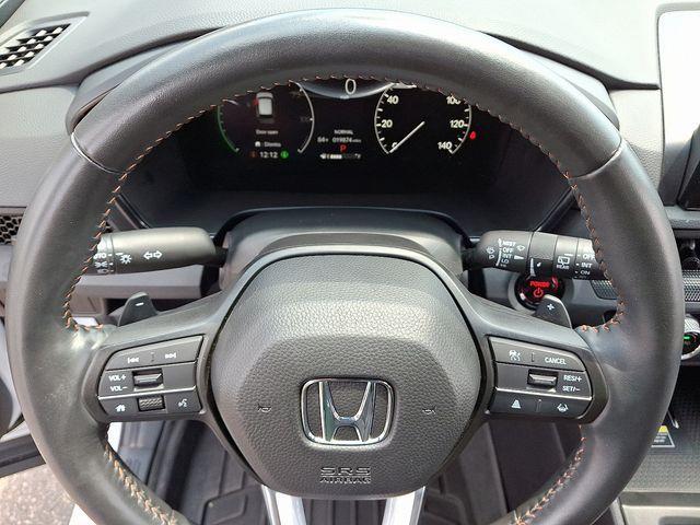 Photo of 2024 Platinum White Pearl Honda CR-V Hybrid