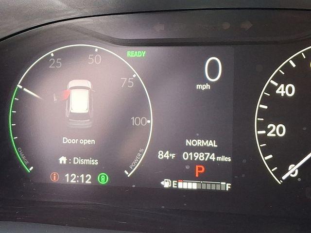 Photo of 2024 Platinum White Pearl Honda CR-V Hybrid