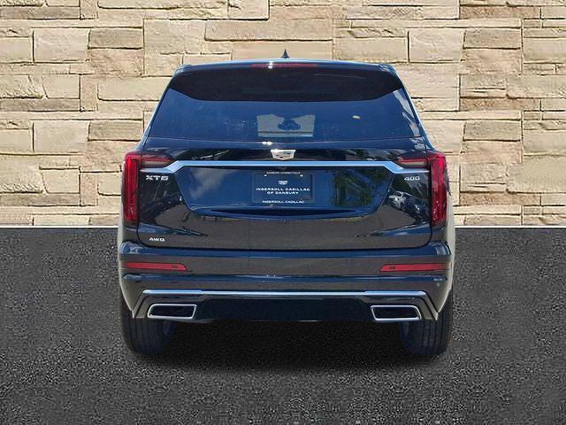 Photo of 2025 Stellar Black Metallic Cadillac XT6