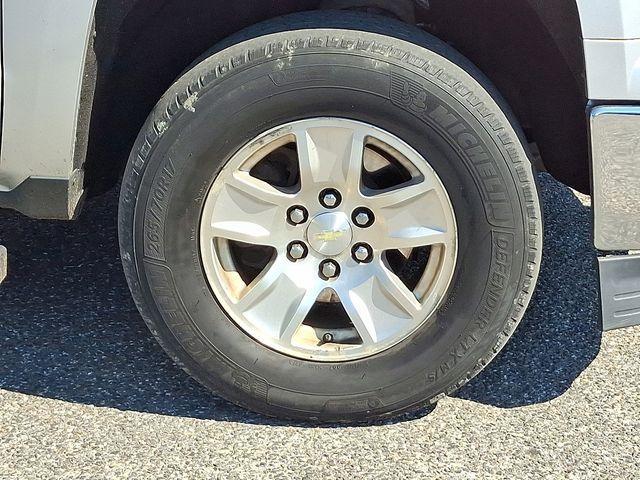 Photo of 2015 Silver Ice Metallic Chevrolet Silverado 1500