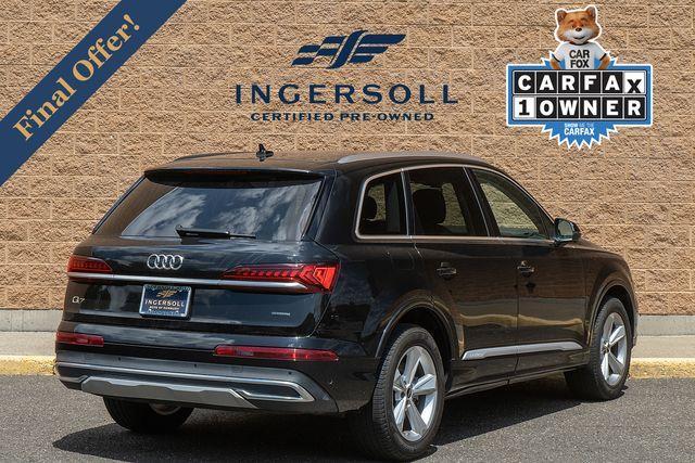 Photo of 2023 Mythos Black Metallic Audi Q7