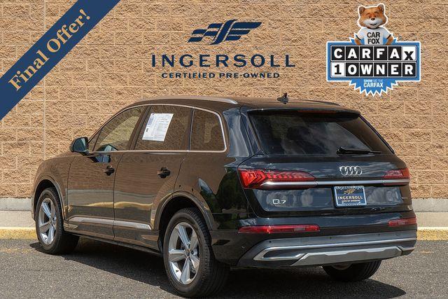 Photo of 2023 Mythos Black Metallic Audi Q7