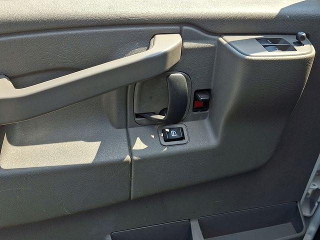 Photo of 2022 Summit White GMC Savana 2500