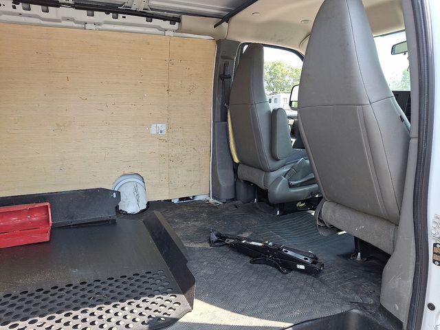 Photo of 2022 Summit White GMC Savana 2500