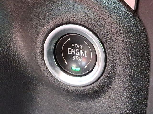 Photo of 2021 Black Chevrolet Silverado 1500