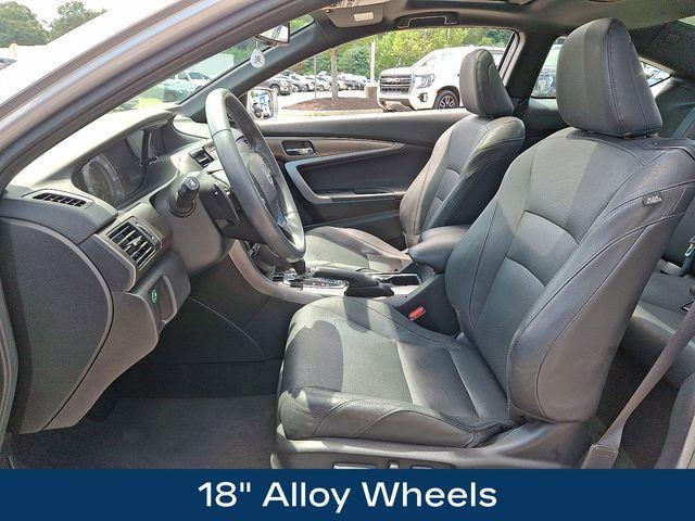 Photo of 2016 Lunar Silver Metallic Honda Accord