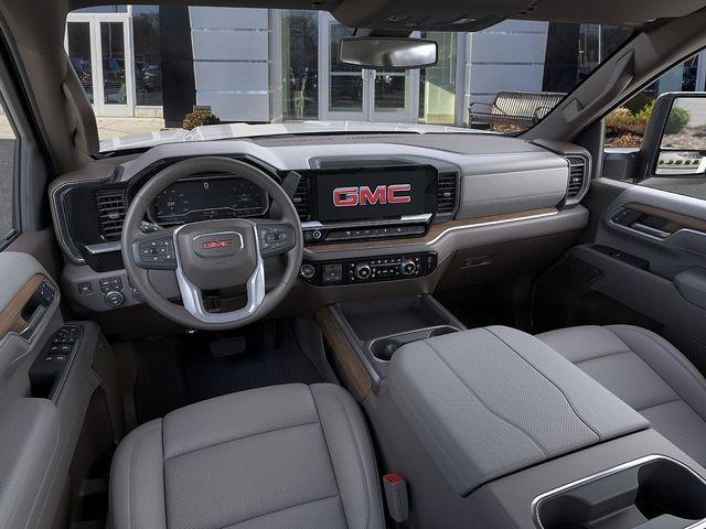 Photo of 2025 Summit White GMC Sierra 2500