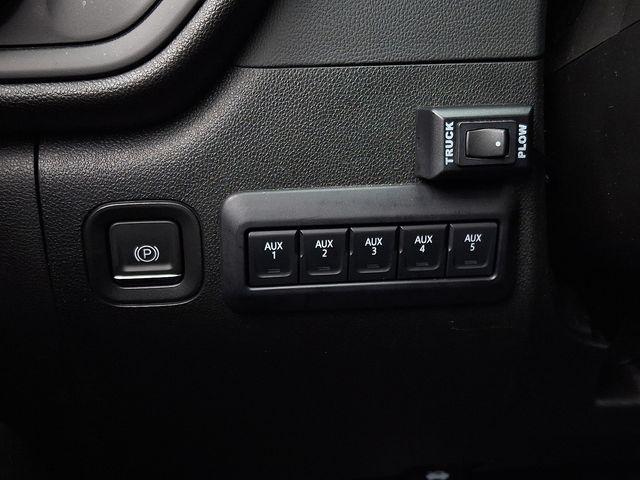 Photo of 2024 Summit White Chevrolet Silverado 2500
