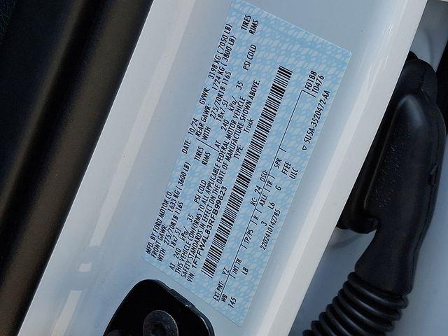 Photo of 2024 Oxford White Ford F-150