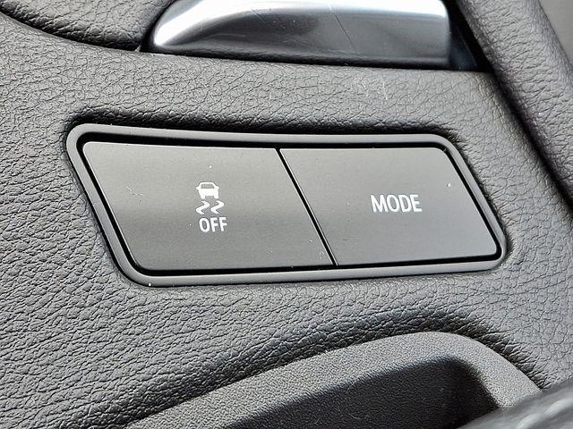 Photo of 2023 Stellar Black Metallic Cadillac XT6