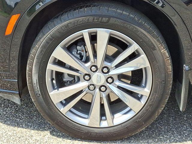 Photo of 2023 Stellar Black Metallic Cadillac XT6
