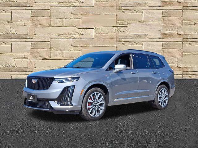 Photo of 2024 Silver Metallic Cadillac XT6