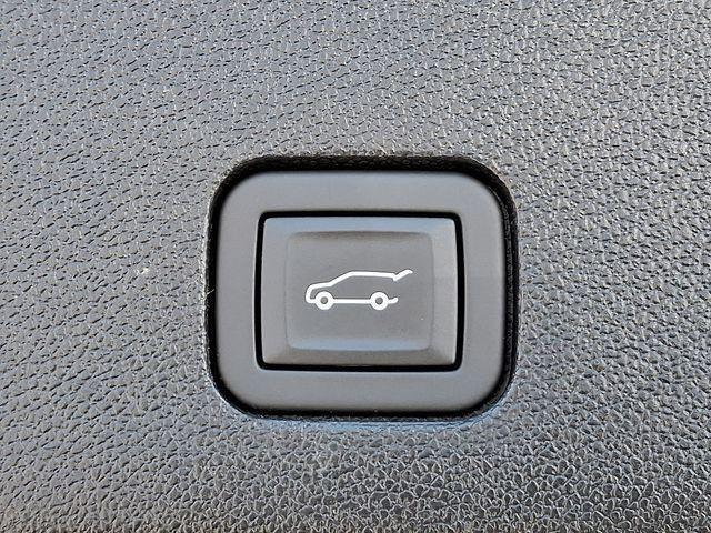 Photo of 2024 Silver Metallic Cadillac XT6