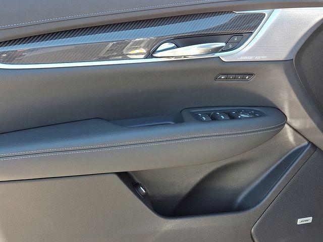 Photo of 2024 Silver Metallic Cadillac XT6