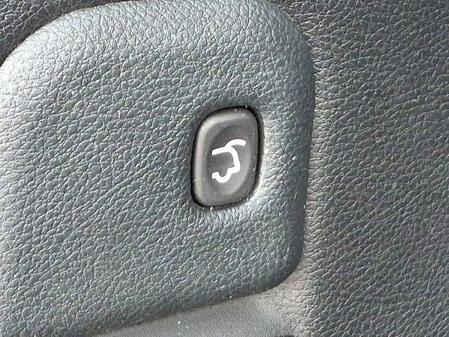 Photo of 2020 Diamond Black Jeep Grand Cherokee