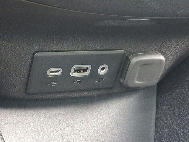 Photo of 2023 Summit White Chevrolet Malibu