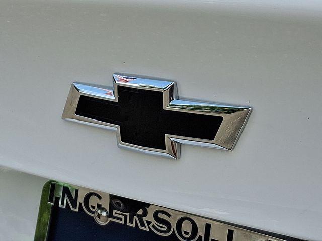Photo of 2023 Summit White Chevrolet Malibu