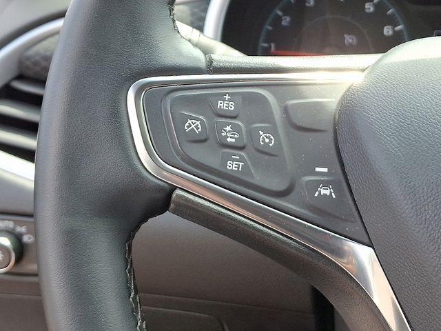 Photo of 2023 Summit White Chevrolet Malibu