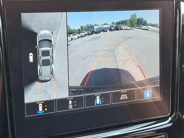 Photo of 2023 Mosaic Black Metallic Chevrolet Traverse