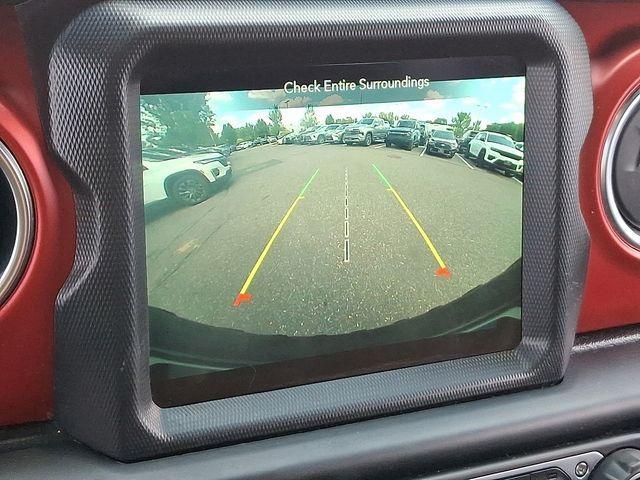 Photo of 2022 Silver Zynith Clearcoat Jeep Wrangler