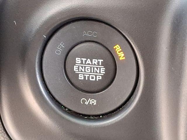Photo of 2022 Silver Zynith Clearcoat Jeep Wrangler
