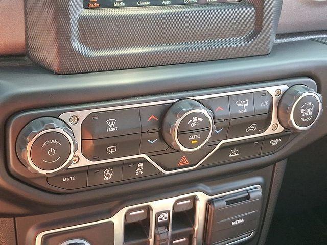 Photo of 2021 Sting Gray Clearcoat Jeep Gladiator