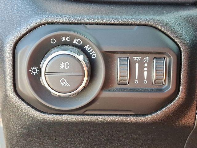 Photo of 2021 Sting Gray Clearcoat Jeep Gladiator