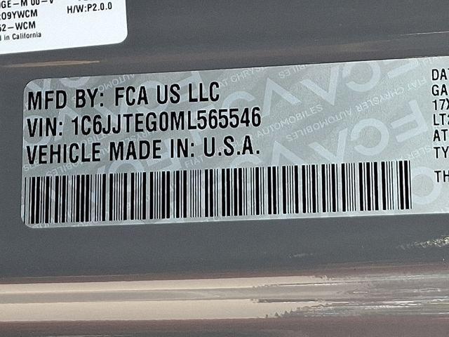 Photo of 2021 Sting Gray Clearcoat Jeep Gladiator