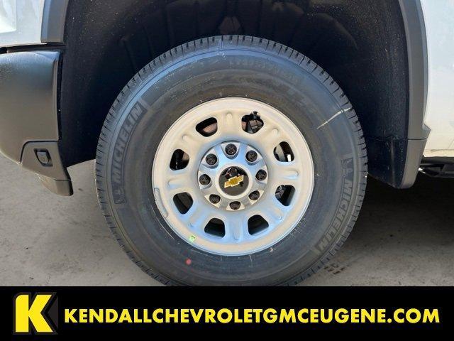 Photo of 2025 White Chevrolet Silverado 3500