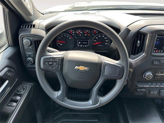 Photo of 2025 White Chevrolet Silverado 3500