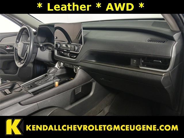 Photo of 2024 Cloud 9 White Toyota Grand Highlander