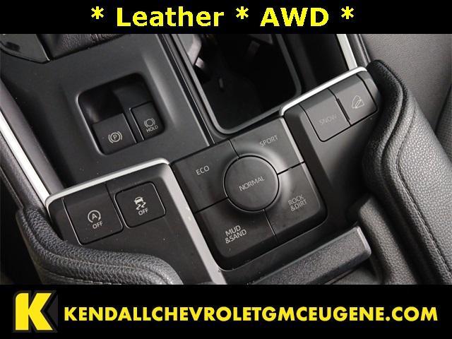 Photo of 2024 Cloud 9 White Toyota Grand Highlander