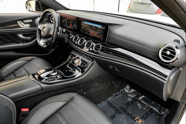 Photo of 2018 designo Diamond White Metallic Mercedes-Benz AMG E 63