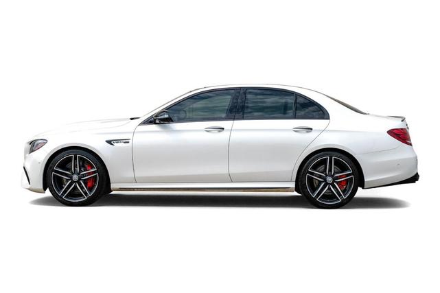 Photo of 2018 designo Diamond White Metallic Mercedes-Benz AMG E 63