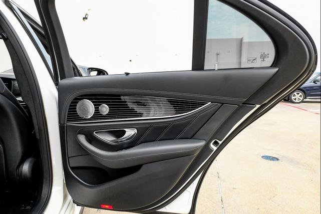 Photo of 2018 designo Diamond White Metallic Mercedes-Benz AMG E 63