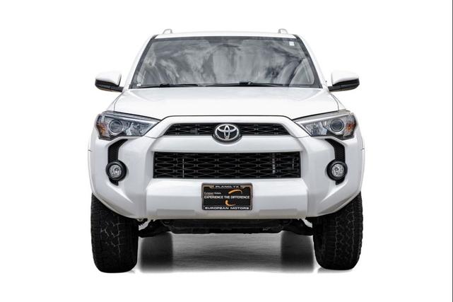Photo of 2016 Super White Toyota 4Runner
