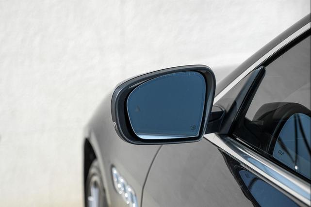 Photo of 2018 Nero Maserati Quattroporte