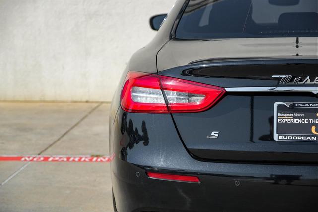 Photo of 2018 Nero Maserati Quattroporte