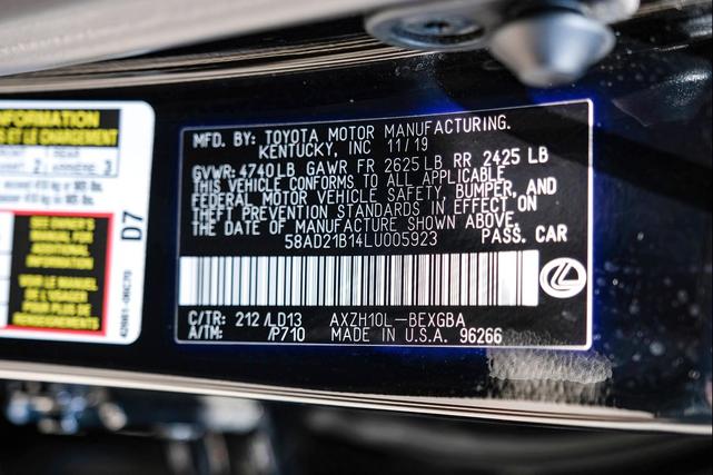 Photo of 2020 Obsidian Lexus ES 300h