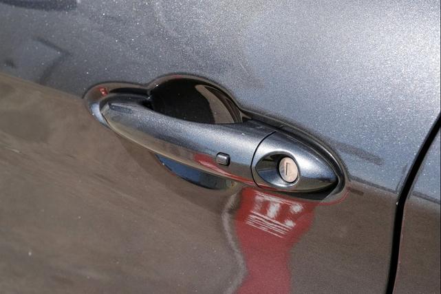 Photo of 2021 Vesuvio Gray Metallic Alfa Romeo Stelvio