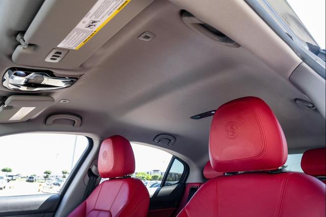 Photo of 2021 Vesuvio Gray Metallic Alfa Romeo Stelvio