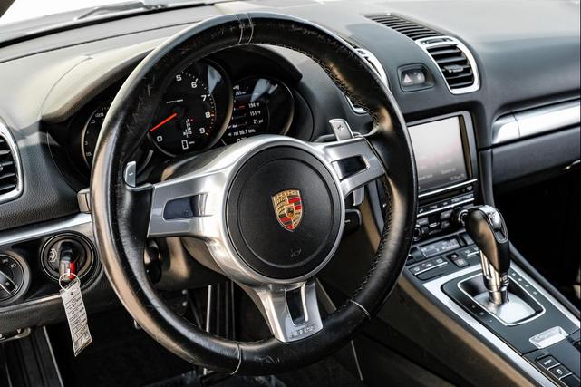 Photo of 2015 White Porsche Cayman